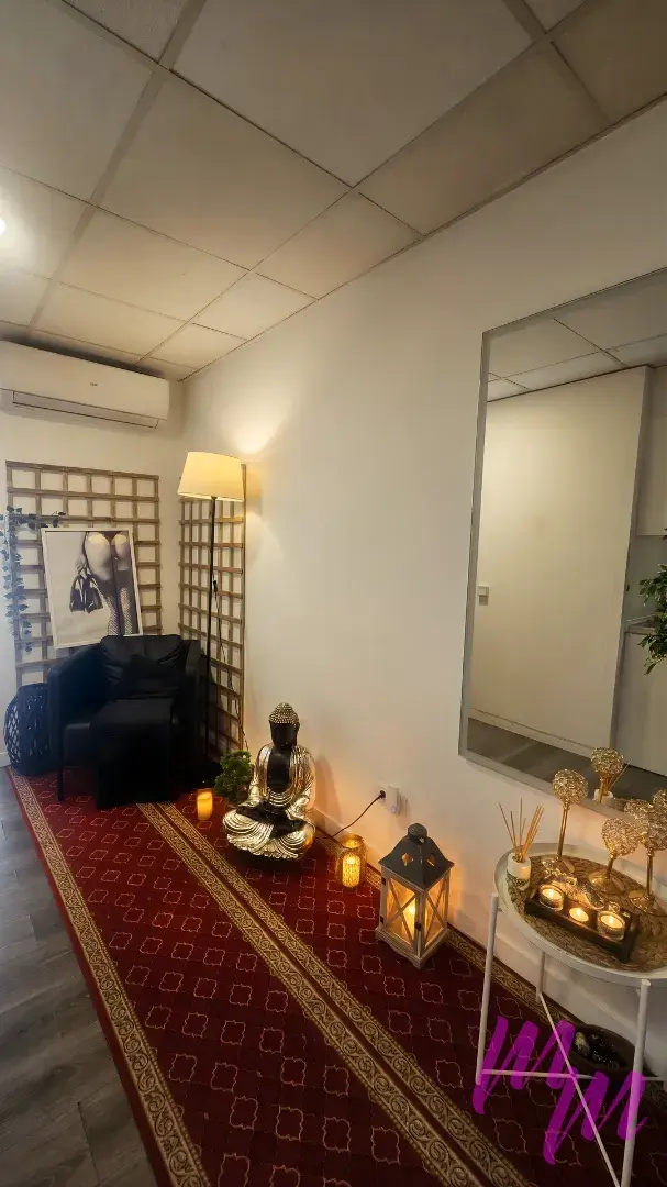 Cabina climatizada para masaje Nuru y cuerpo a cuerpo en Palma